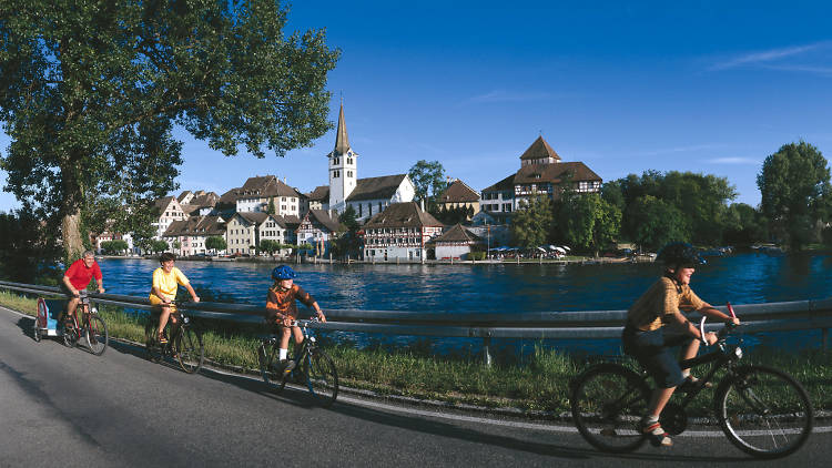 Take an e-bike tour around Lake Lucerne