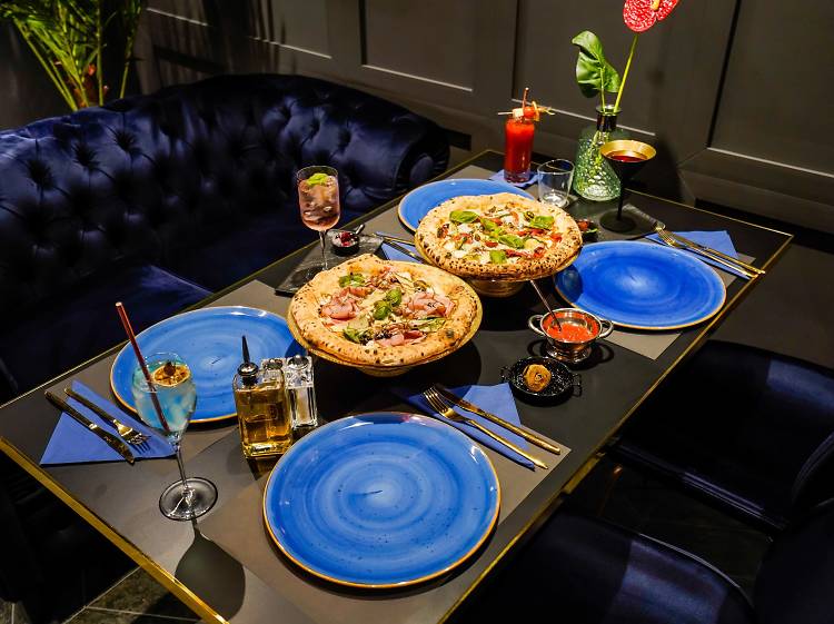 Franko's pizza & Bar